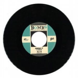 SWING IT / MUSIC SAVES ME