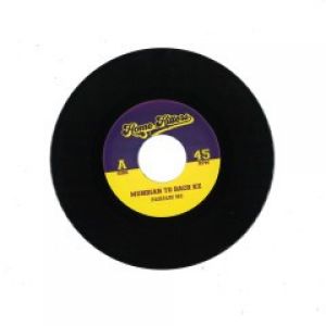 MUNDIAN TO BACH KE / NEVER LEAVE YOU
