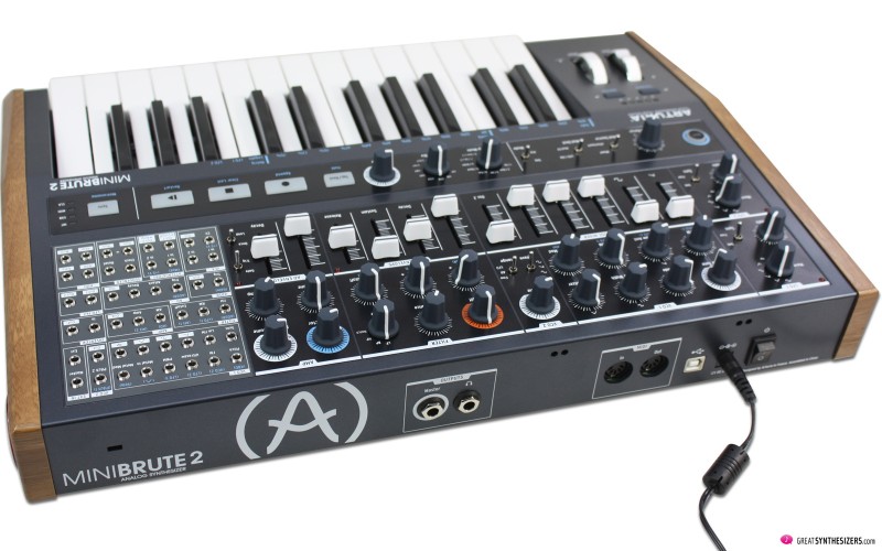 Arturia MiniBrute 2
